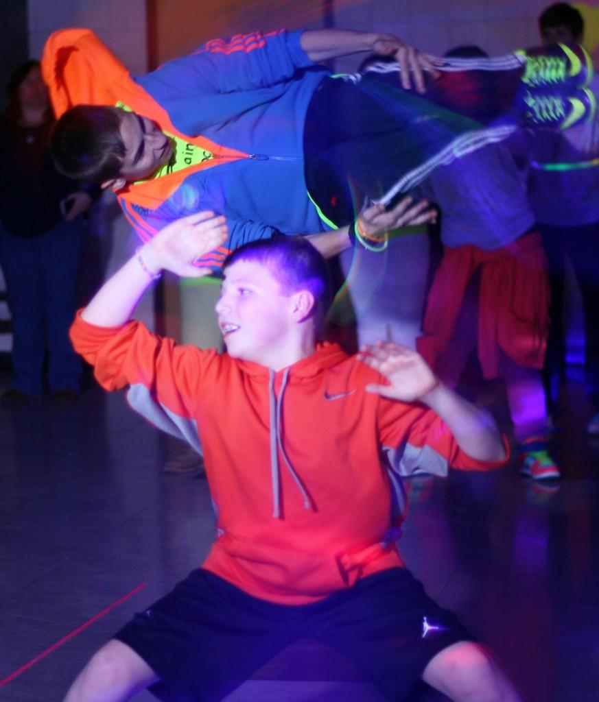 The+middle+schoolers+break+it+out+at+the+Neon-Out+Dance+held+on+Valentines+Day.++%7C+Photo+by+Allison+Patterson