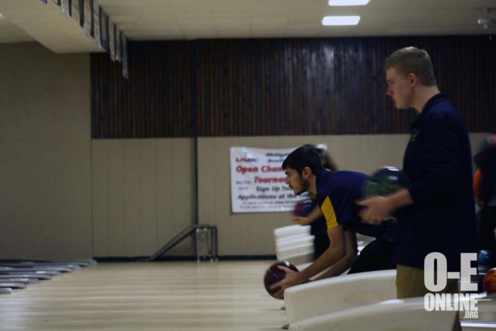 Dylan+Brown+lining+up+for+a+shot+in+bowling.+%7CPhoto+by+Jeanelle+Courtney