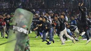 Indonesian Soccer Match Ends in Riot, 131 Killed